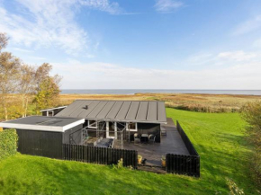 Holiday Home Gisa - from the sea by Interhome